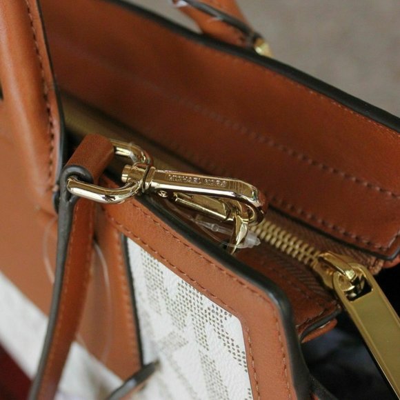 MICHAEL KORS SELMA ZIP LARGE VANILLA LOGO LUGGAGE LEATHER SATCHEL BAG NWT! - Picture 3 of 9